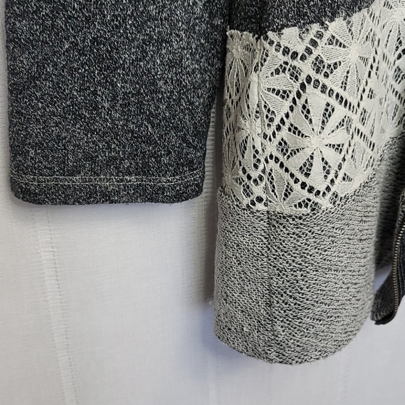 VANITY Zip Gray Cardigan with Collar X-LAR… - Picture 8 of 9